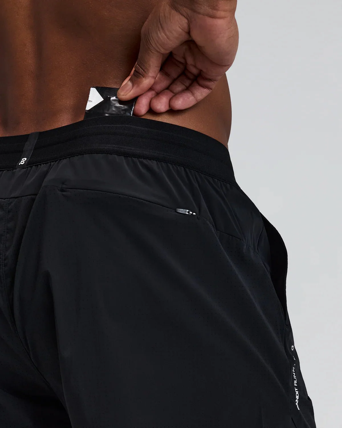 Bandit Men's Vento™ 2-In-1 Run Short - Black - Image 5