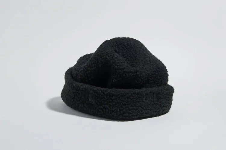 VÅGA Teddy Fleece Beanie - Black