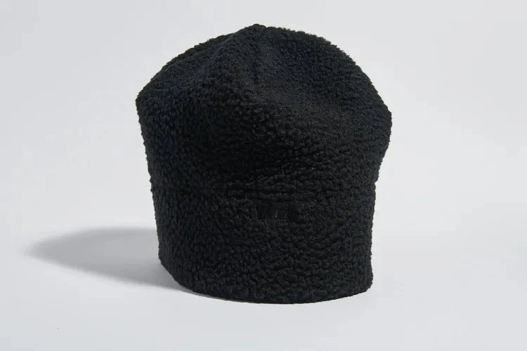 VÅGA Teddy Fleece Beanie - Black - Image 2