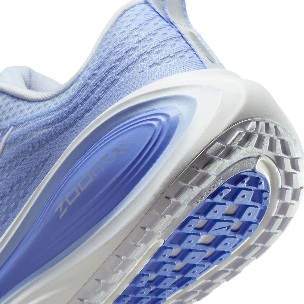 Nike Women's Vomero Plus | Football Grey / Aluminium / Royal Pulse / White - Image 7