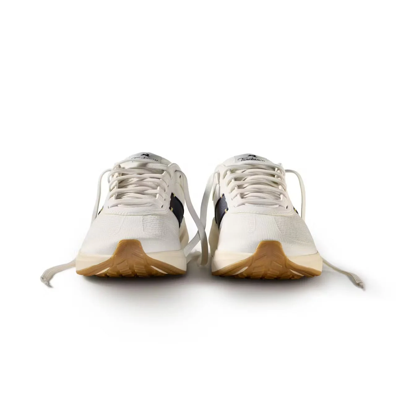 Tracksmith Eliot Runner - Unisex - Ivory/Navy/Ivory - Image 4
